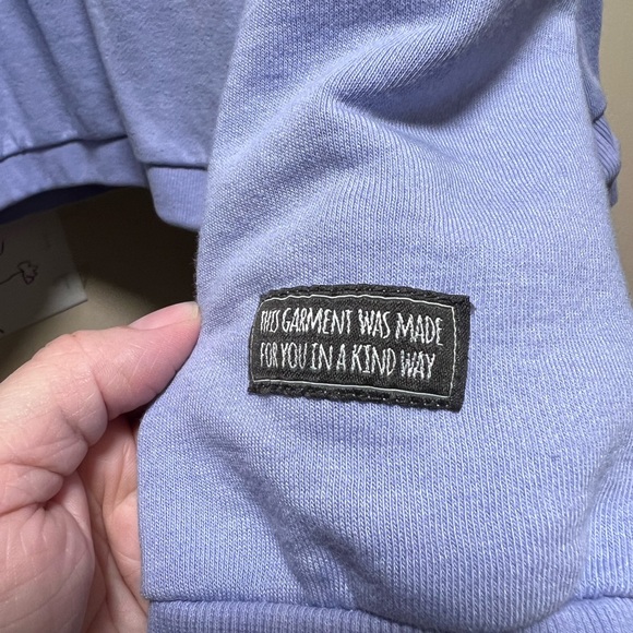 Divided sweater, size large - Picture 3 of 4